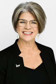 Photo of Martha Lister